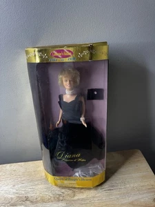 Collectors Edition Diana Princess Of Wales Barbie einige Kartonschäden - Bild 1 von 4