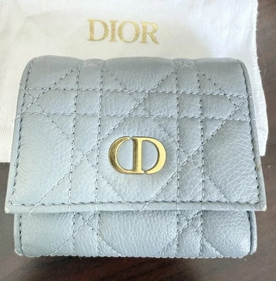 Cartera Dior Caro Glycine Azul Nube Flexible Cannage Piel de becerro Foto 1 de 4
