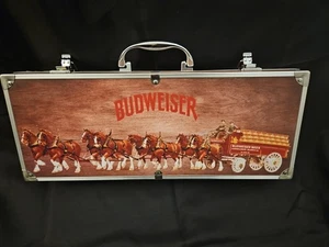 Budweiser Wooden Grill Kit with Carrying Case - BBQ Sauce Is Missing - Picture 1 of 13