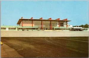 Warwick Rhode Island AIRPORT Postcard "New Air Terminal Building" Plastichrome - Picture 1 of 2