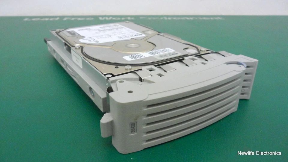 HP D9419-69001 36GB 10,000 RPM 3.5 in. Ultra3 SCSI HDD D9419-63001 D9419A - Image 1 of 4