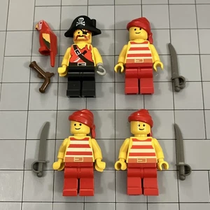 LEGO Pirates Shirt with Knife Hook Minifigure - Lot Of 4 -pirates D3 27 - Picture 1 of 2