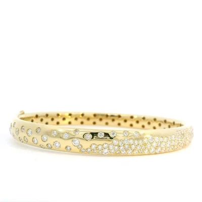 2.08ct Round Cut Pave Set Lab Grown Diamond 18k Yellow Gold Diamond Daisy Bangle - Image 1 of 4