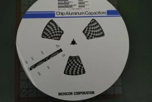Condensador electrolítico de montaje en superficie NICHICON 47UF 16V UWX1C470MCR1MB 47mfd x20 - Imagen 1 de 4