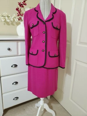 VP Collections Fuchsia 100% Pure Wool Boucle Women`s Skirt Suit Sz.12, Fits sz.6 - Image 1 of 4