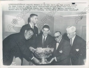 1959 Los Angeles CA Coppa Davis squadra Olmedo Buchholf MacKey Crawford foto stampa - Foto 1 di 2