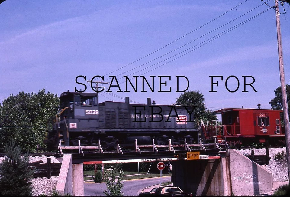 Jun 1983 MOPAC #13807 Caboose L&N #5039 Munster Indiana Monon DE COLECCIÓN 35 MM DIAPOSITIVA Foto 1 de 1