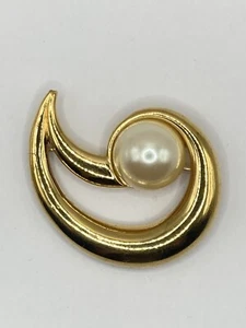 PIN BROCHE ABSTRACTO PERLA SINTÉTICA TONO DORADO RICHELIEU FIRMADO DE COLECCIÓN - Imagen 1 de 5