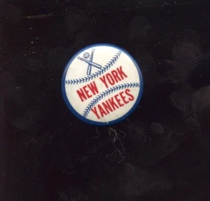 Original Vintage New York Yankees 1 1/8 Inch Pin - Picture 1 of 2