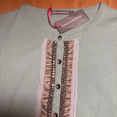 Cárdigan 74 Boden Sea Foam Azul Cachemira Embellecido Joyas Edición Limitada EE. UU. Foto 1 de 4