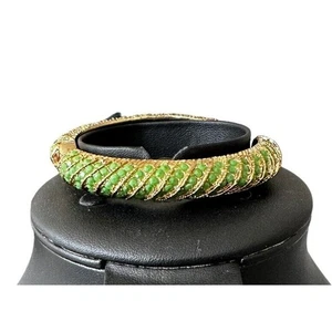 Lilly Pulitzer Ms. Bo Bangles Grasshopper Green Stone Gold Tone Hinged Bracelet - Picture 1 of 3