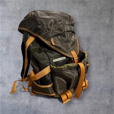 Zaino Stone Island anni 2000 vintage in nylon - Immagine 1 di 4