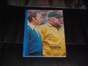 1976 PACKERS NFL FOOTBALL MEDIA GUIDE BART STARR EX-MINT - Picture 1 of 2