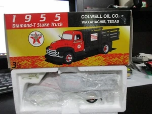 FIRST GEAR-TEXACO / COLWELL OIL CO. WAXAHCHIE, TX 1955 DIAMOND-T STAKE TRK 1:34 - Picture 1 of 9
