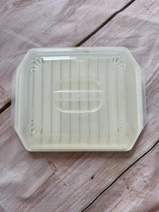 Nordic Ware Bacon Rack with Lid 10.25x8x2 Inches - Picture 1 of 5