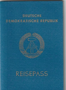Reisepass DDR ausgestellt 1988 in Oelsnitz mit 2 x Visum - Bild 1 von 7