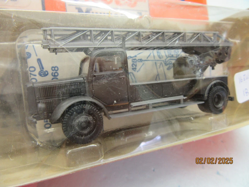 HO масштаб 1:87 Roco Minitanks 418 Mercedes DL 22 - LNIB * - Изображение 1 из 3