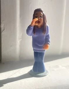 Lil Homies WHISPER GIRL Series 5 Mini Figure 1.75" - Picture 1 of 3