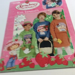 Vintage Strawberry Shortcake Machine Knit Pattern Book Sweaters Leisure Art 3748 - Picture 1 of 9