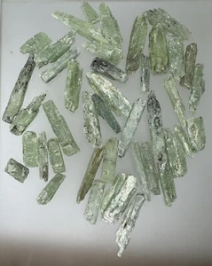 Lote verde DISTHENE (100gr) Cristales verde cianita CIANITA, Tanzania - Imagen 1 de 2