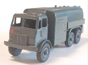 ・Vintage Rare DINKY No.642 PRESSURE REFUELLER RENAULT - Picture 1 of 8
