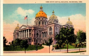 Unposted Linen Post Card The State Capitol Building Des Moines Iowa - Picture 1 of 2
