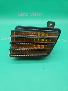C4 1980-1982 OEM Corvette luz de estacionamiento delantera izquierda lámpara de estacionamiento lente ámbar GM#914559 - Imagen 1 de 10