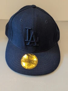 Vintage LA Dodgers New Era 59 Fifty Fitted Cap Hat Size 7 3/8, Navy, EUC - Picture 1 of 11