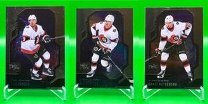 Lote de 3 cartas del equipo SkyBox Metal Universe Hockey Ottawa Senators 2024-25 - Imagen 1 de 8