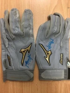 AMED ROSARIO Autographed Game-Used Batting Gloves Gray Mizuno JSA ~ M#3 - Picture 1 of 1