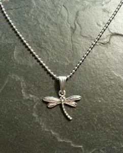 Dragonfly Insect Beautiful Silver Charm Pendant Set Necklace Gift Present - Picture 1 of 2