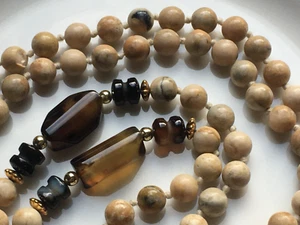 Vntg Earthy Jasper Agate Chalcedony Carved Gemstone Bead Necklace Goldtone 32" - Picture 1 of 12