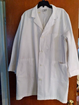 META White Medical Lab Coat Size 44 - Image 1 of 4