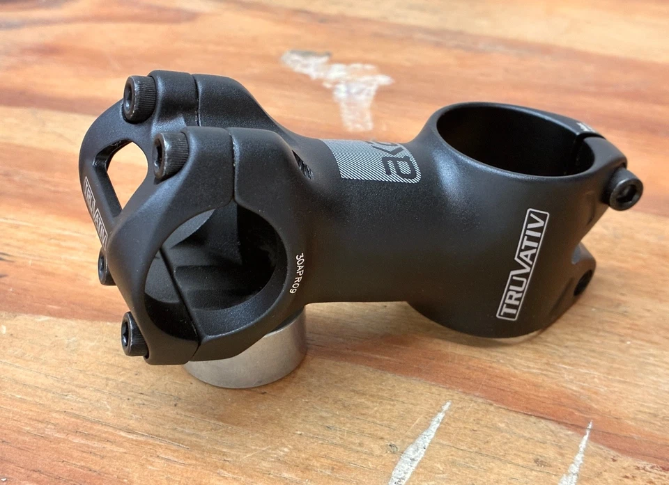 Nova TruVativ AKA 1,5 polegadas haste preta 80mm +/-5º grau 31,8 liga sem rosca - Imagem 1 de 4