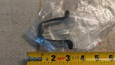 Soporte delantero panel superior TOYOTA COROLLA 2014-2019 53785-02060 Foto 1 de 4