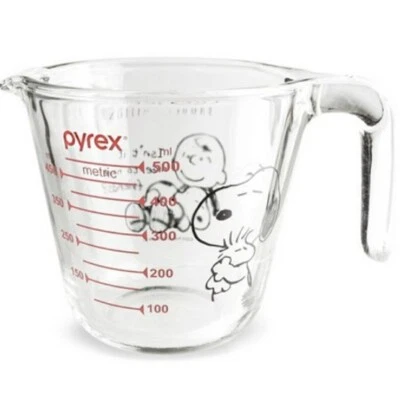 Pyrex Snoopy Measuring Cup 16.9oz(500ml) Tempered Glass Heat Resistant - Image 1 of 4