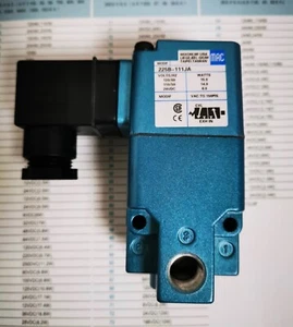 1 Stück Brandneu MAC Magnetventil 225B-111JA 225B111JA Kostenloser Versand #HL - Bild 1 von 2