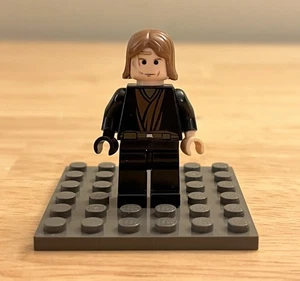 LEGO Star Wars Sw0120 Anakin Skywalker Minifigure - Black Hand (for 7256 & 7283) - Picture 1 of 3