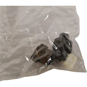 NEW ITT Cannon MS3106R10SL-3S 3-Pin MIL-DTL-5015 Circular Plug - Picture 1 of 3