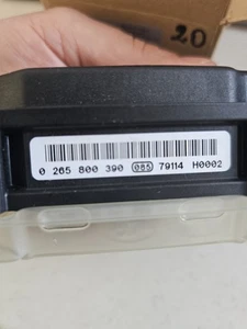 NEW GENUINE BOSCH ABS VALVES CONTROL BRAKING SYSTEM ECU MODULE 0265800390 - Picture 1 of 5