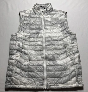 Chaleco North Face Camuflado Blanco Gris Acolchado Puffer Cremallera Chaqueta Sin Mangas Hombre’s Pequeño - Imagen 1 de 13