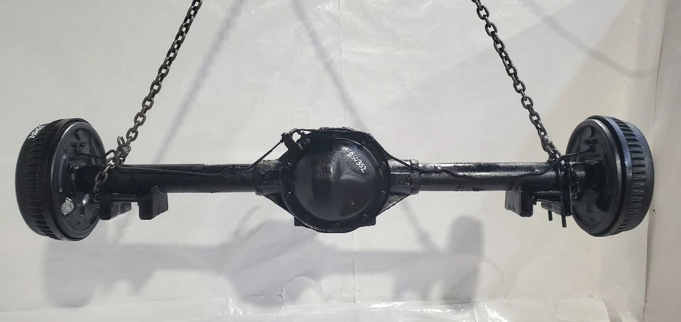 Cadillac Seville 1976 eje trasero OEM 5,7 L Foto 1 de 4