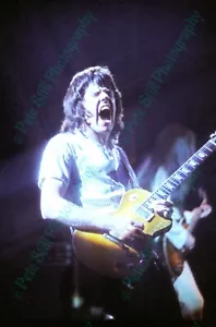 THIN LIZZY in concert 'Black Rose' 1979! 25 RARE PHOTOS! Gary Moore, Phil Lynott - Picture 1 of 6