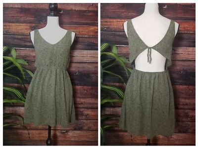 Vestido H&M Dividido Talla 8 Viscosa Espalda Abierta Verde Estampado Leopardo Bolsillos Para Mujer Foto 1 de 4