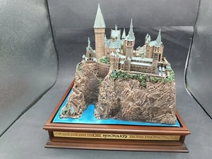 Harry Potter Replica Diorama Schloss Hogwarts 32 cm Noble Collection - Bild 1 von 18