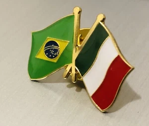SPILLA BANDIERE ITALIA + BRASILE metal pin flags Italy Brazil Sud America gadget - Picture 1 of 4