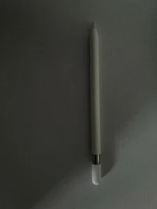 Apple Pencil USB-C Without The Box Sadly. Selling £40 - Afbeelding 1 van 3