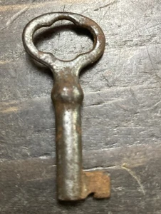 Vintage Skelett Schlüssel 1 1/2" Länge offener Lauf unbeschriftet - Bild 1 von 5