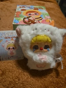 KiKi Fluffy Zoo Serie Vinyl Plüsch bestätigt offene Box NEU Tiergeschenk weißes Lamm - Bild 1 von 4