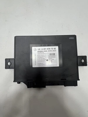 Módulo de control Go sin llave OEM 2218707392 Mercedes Benz W221 S550 CL550 2007-2010 Foto 1 de 3